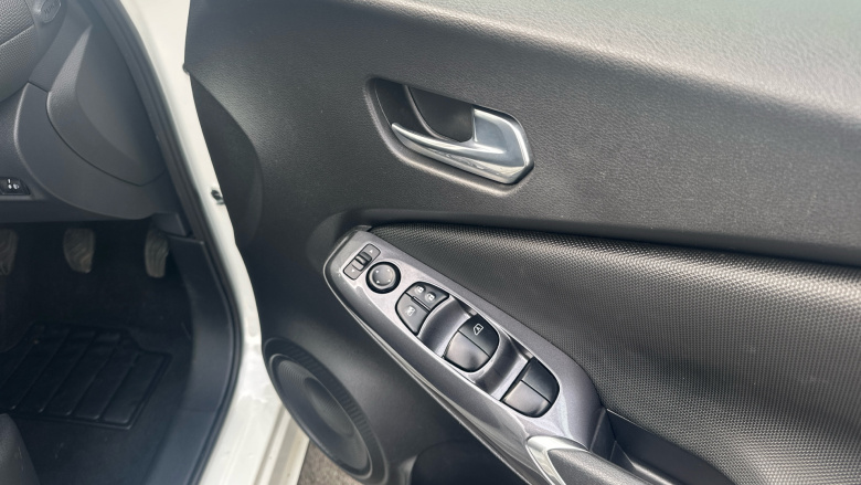 Nissan Juke 1.0 DiG-T 114 Acenta 5dr Petrol Hatchback